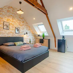 Neufs -tout Confort - Centre Apartment