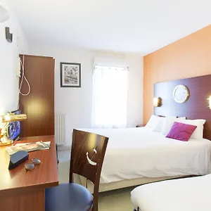 Les Gens De By Popinns Hotel